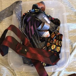 Bucket o’ Ties